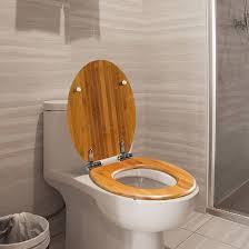 Mas maganda ba ang wood toilet seat?